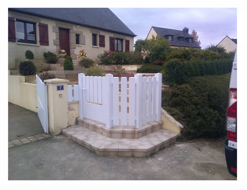 Portillon avec clôture PVC - Rennes (35)